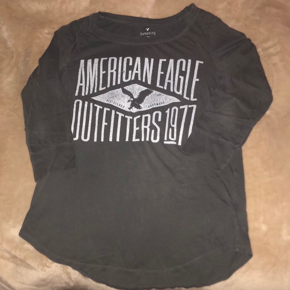 American Eagle Grey Top
